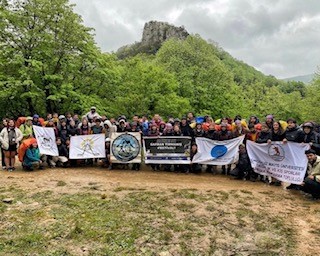 Zirvede Dostluk Rüzgarı: "2. Üniversiteler Arası Safran Tırmanış Festivali" Başarıyla Tamamlandı