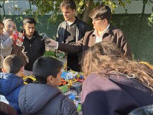 Yalova Üniversitesi SBKY Kulübü’nden “Oyuncağını Kap Gel” Kampanyasıyla Anlamlı Bir Ziyaret