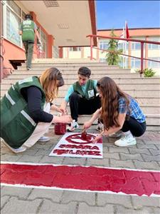Yalova Üniversitesi Genç Yeşilay Kulübü Gönüllüleri Tarafından "Dumansız Kampüs" Proje